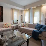 Elpiniki's Апартаменты *