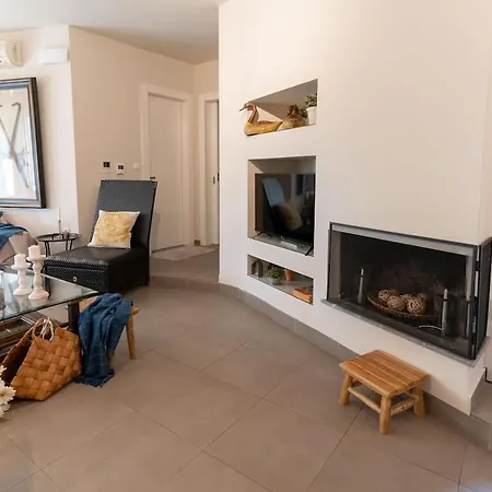 Elpiniki's 라리사